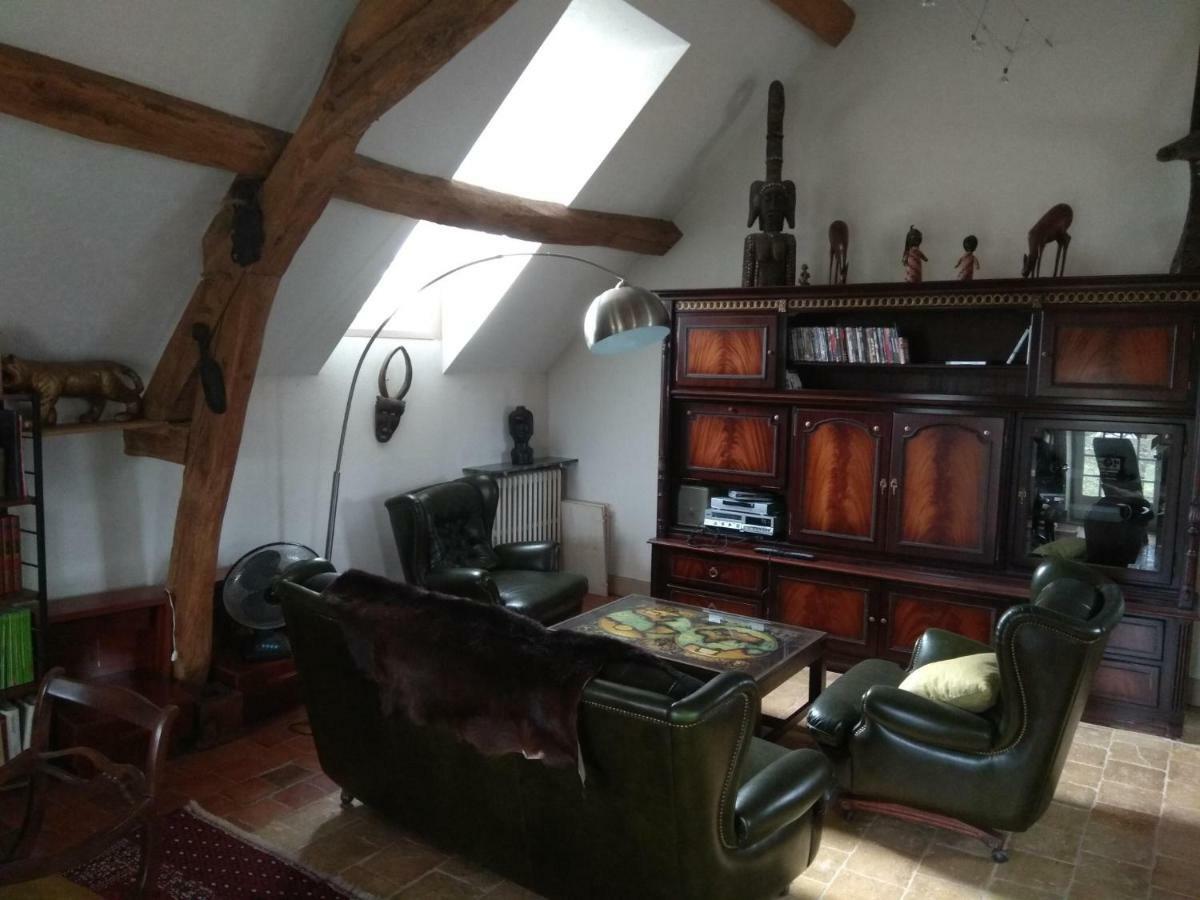 Maison Des Arts Francueil Экстерьер фото